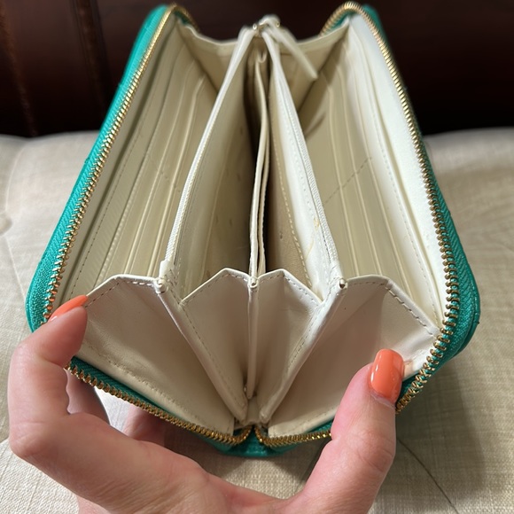 Kate Spade Wallet - Picture 3 of 10